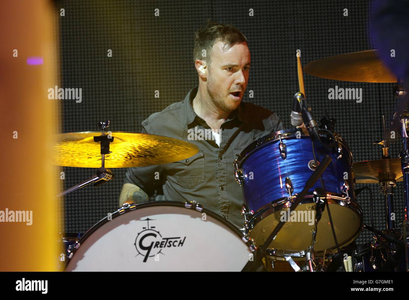 EDDIE Fisher of One Republic LIVE auf der Bühne während des Capital FM Jingle Bell Ball 2014 in der O2 Arena, London Stockfoto