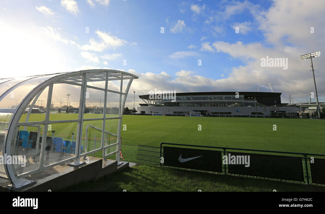 Fußball - Manchester City Training Ground Offizieller Start. Gesamtansicht des Academy Stadions auf dem Etihad Campus (City Football Academy), Manchester. Stockfoto