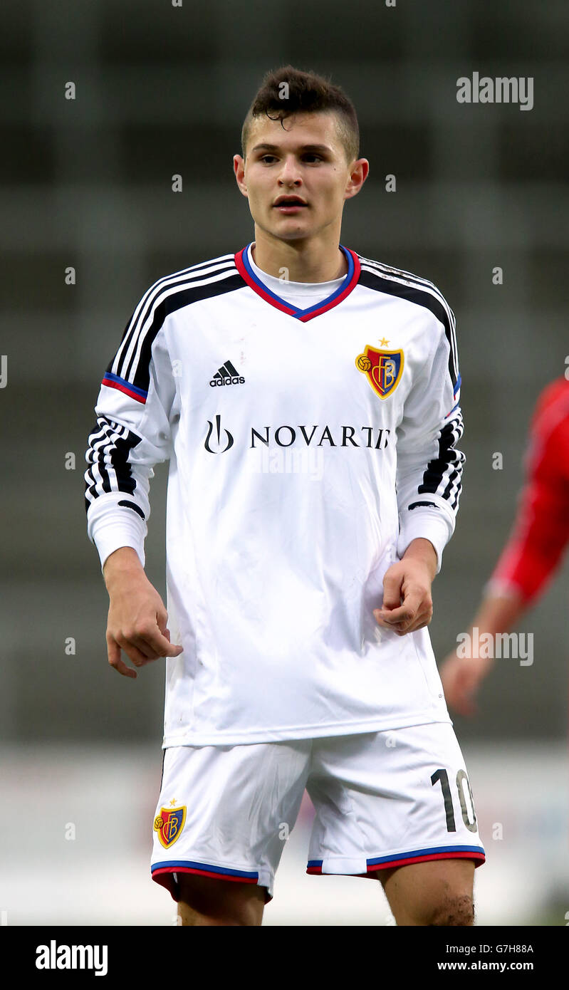 Fußball - UEFA Champions League - Gruppe B - Liverpool - Basel - Anfield. Arxhend Cani, FC Basel. Stockfoto