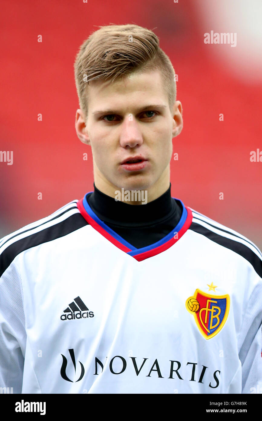 Fußball - UEFA Champions League - Gruppe B - Liverpool - Basel - Anfield. Tobias Mumenthaler, FC Basel. Stockfoto