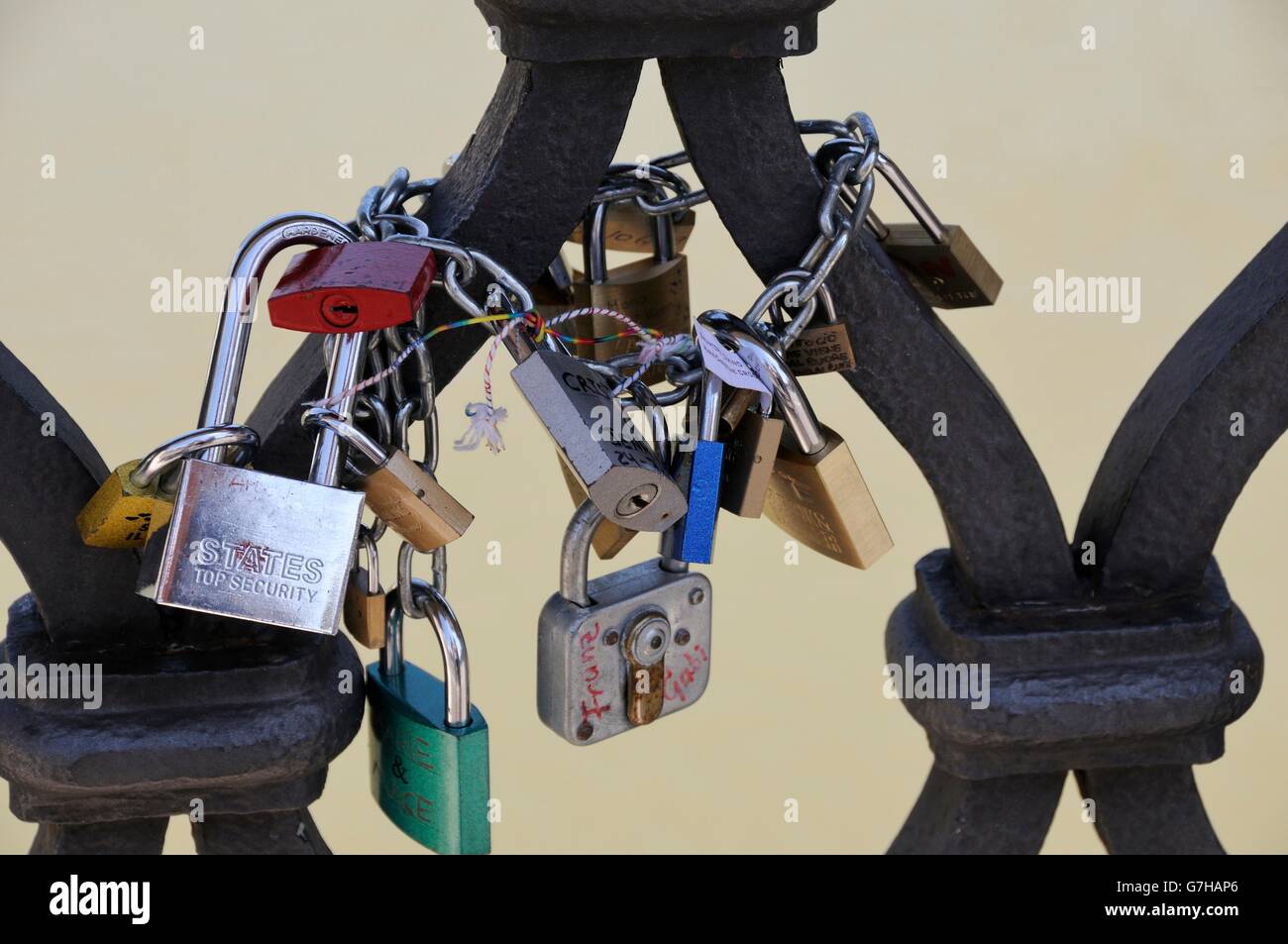 Vorhängeschlösser auf Ponte Sant'Angelo, Saint Angel Brücke, Rom, Italien, Europa Stockfoto