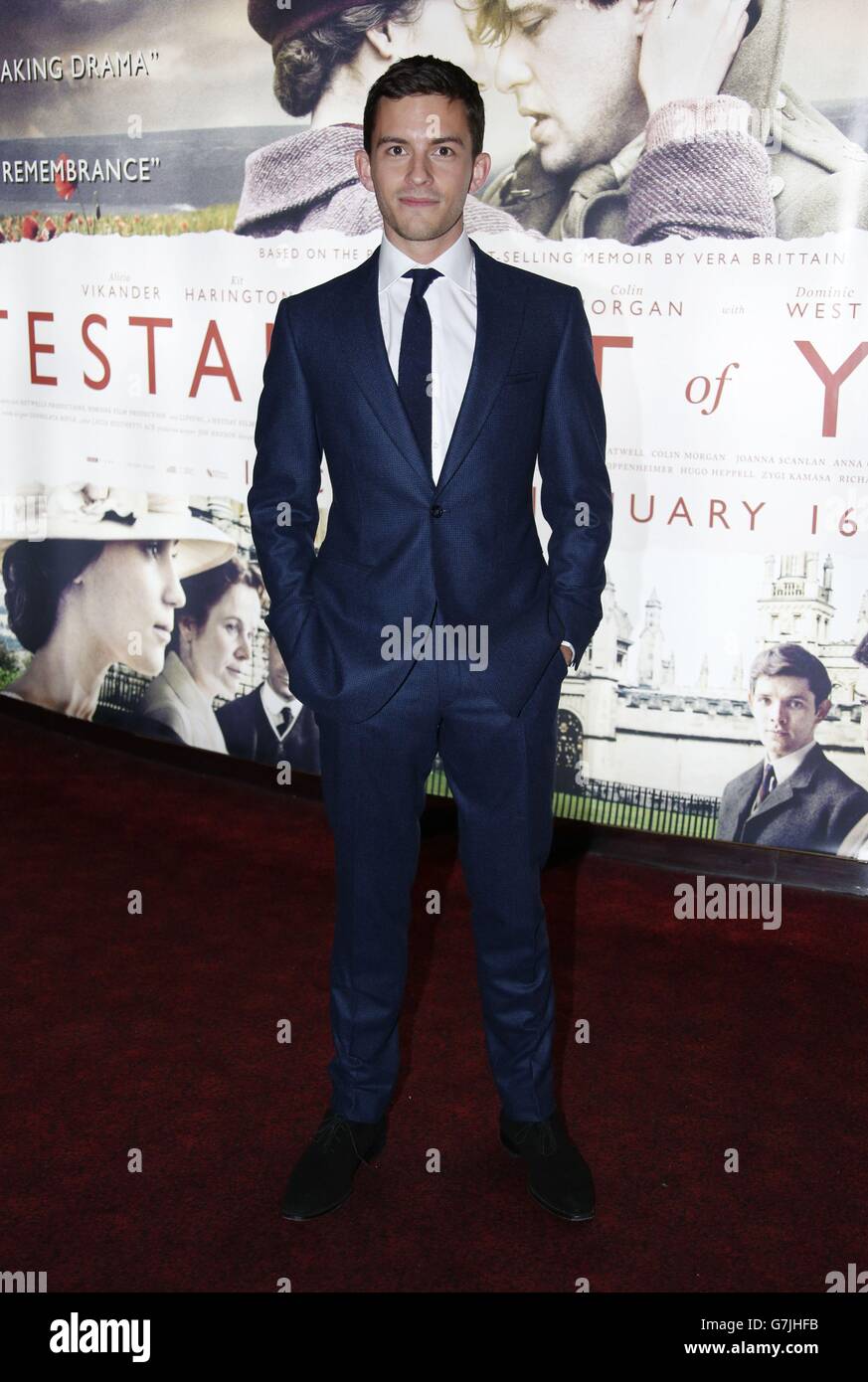 Testament of Youth Premiere - London. Jonathan Bailey nimmt an der Premiere von Testament of Youth im Empire, Leicester Square, London, Teil. Stockfoto
