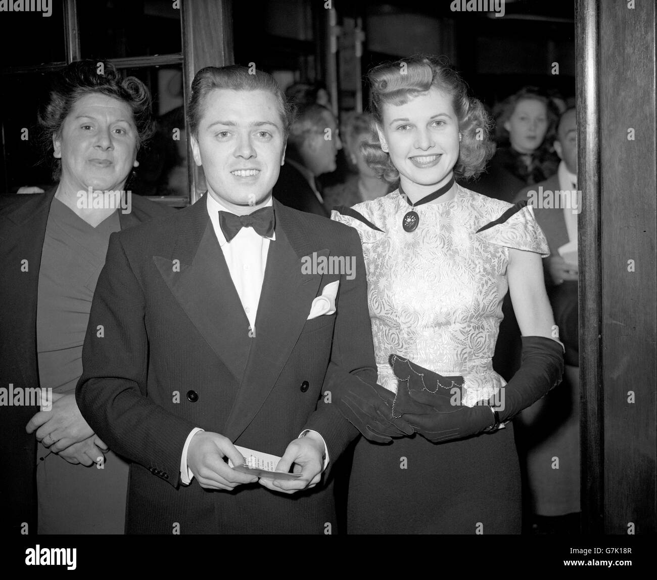 Richard Attenborough und Sheila SIM kommen bei der Gala-Premiere von The Secret Life of Walter Mitty im Prince of Wales Theatre in London an. Stockfoto