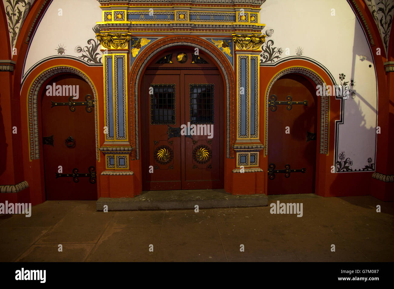 Die City Hall oder Rathaus, ist der Sitz der Basler Regierung, ein besonderer Blickfang mit seiner roten Fassade und Schnitzereien. Stockfoto