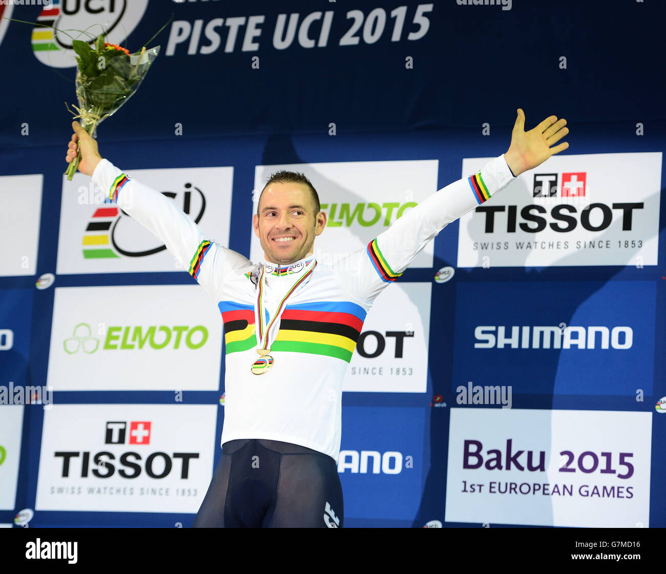 Der französische Francois Pervis feiert Gold im 1-KM-Zeitfahren-Finale der Männer am dritten Tag der UCI-Bahn-Weltmeisterschaften im Velodrome National, Saint-Quentin-en-Yvelines, Frankreich. DRÜCKEN SIE VERBANDSFOTO. Bilddatum: Donnerstag, 20. Februar 2015. Siehe PA Story CYCLING World. Bildnachweis sollte lauten: Adam Davy/PA Wire. Stockfoto