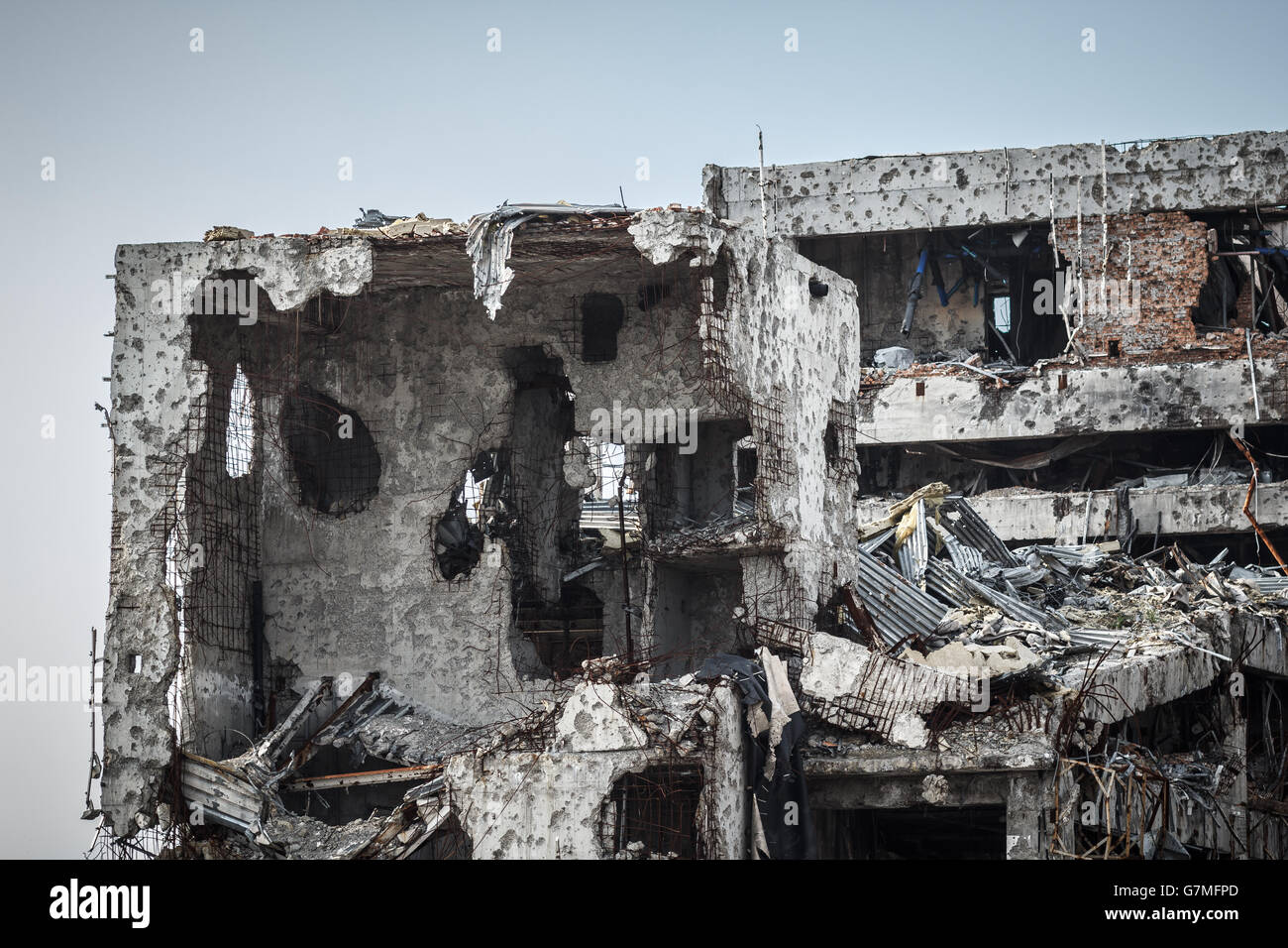 Detailansicht von Donetsk Airport Ruinen Stockfoto