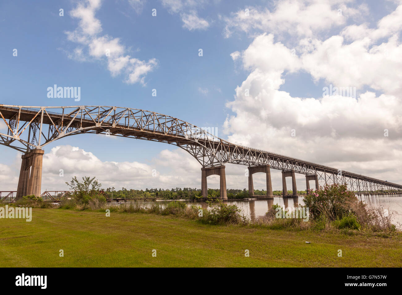 Die Calcasieu River Bridge in Westlake, USA Stockfoto