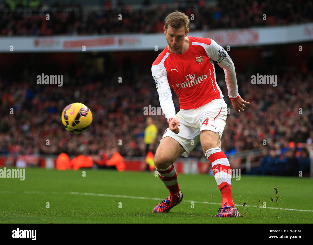 Fußball - Barclays Premier League - Arsenal / Aston Villa - Emirates Stadium. Per Mertesacker von Arsenal während des Spiels der Barclays Premier League im Emirates Stadium in London. Stockfoto