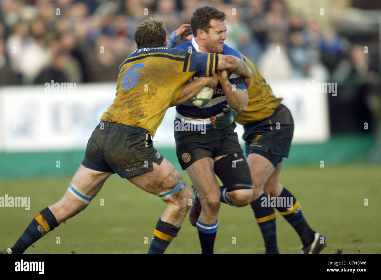 Heineken Cup fünfte Runde - Bath V Leinster - The Recreation Ground. Gegen Chris Malone (C) von Bath treten Leinster's Eric Miller (ll) und Shane Jennings an Stockfoto