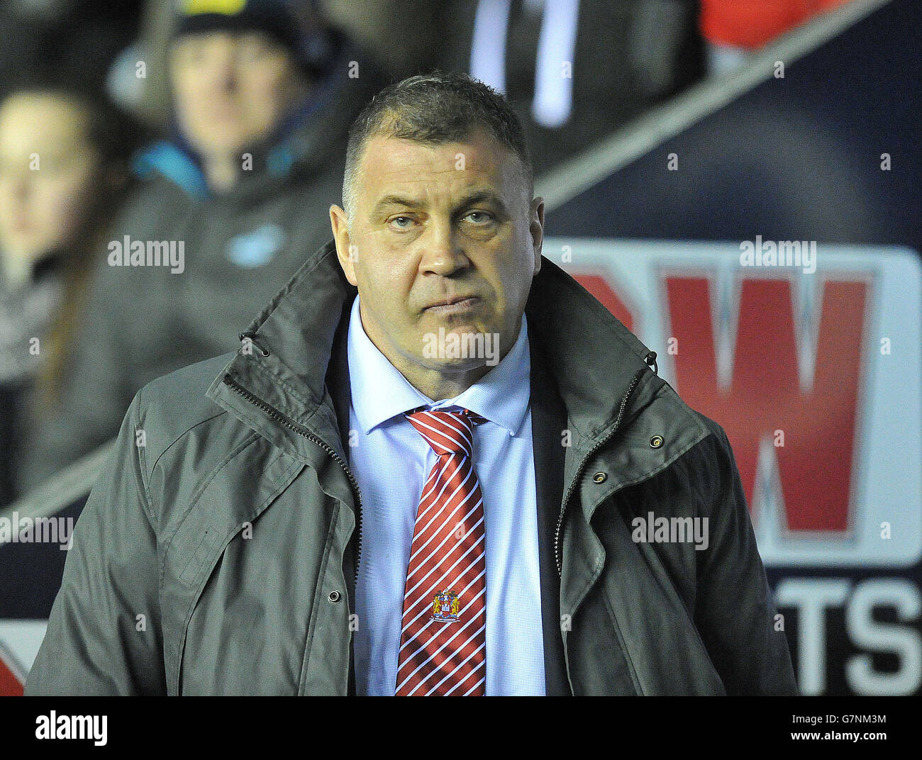 Cheftrainer Shaun Wane sieht beim Spiel der World Club Series im DW Stadium, Wigan, niedergeschlagen aus. Stockfoto