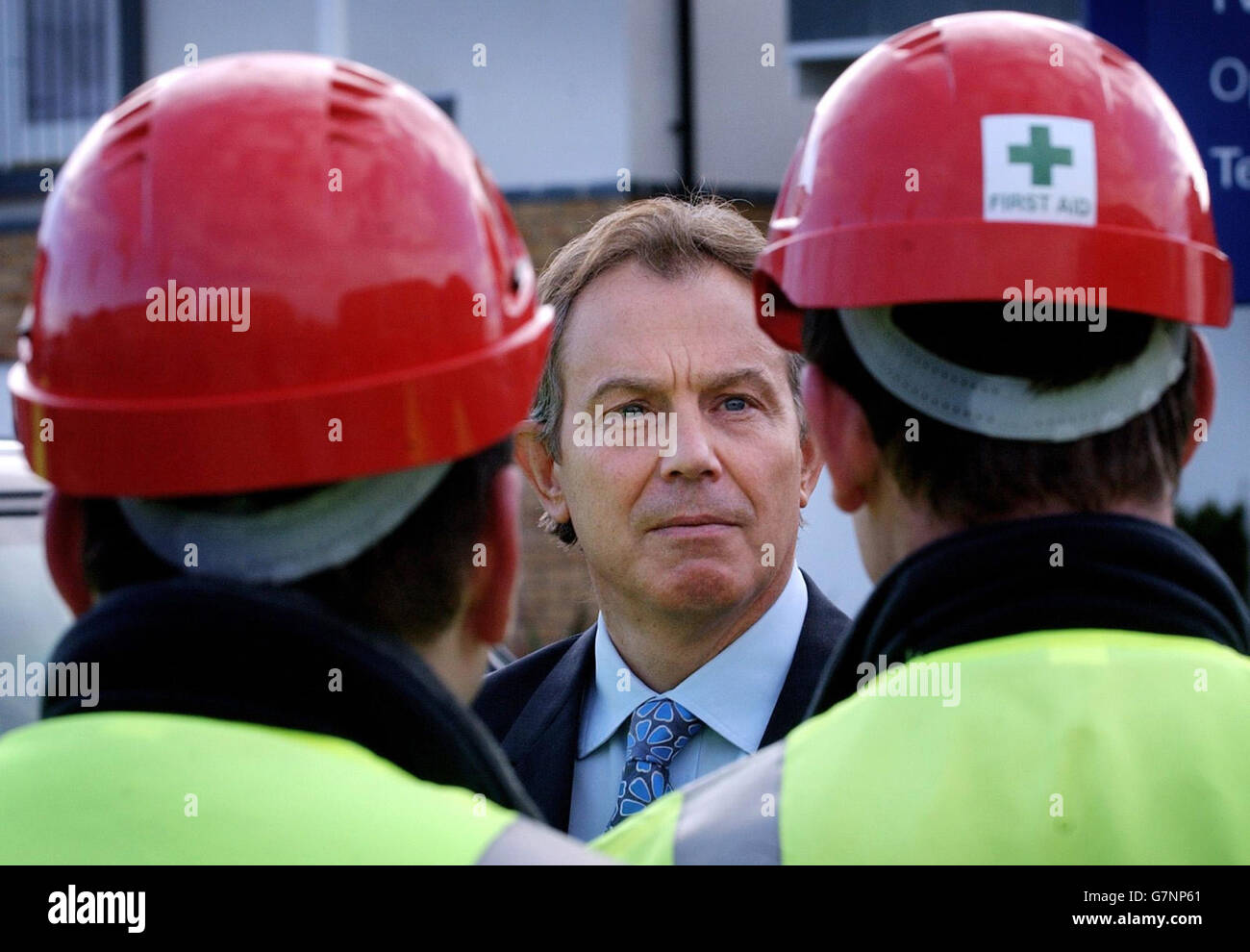 Tony Blair trifft Bauherren in Northolt. Stockfoto