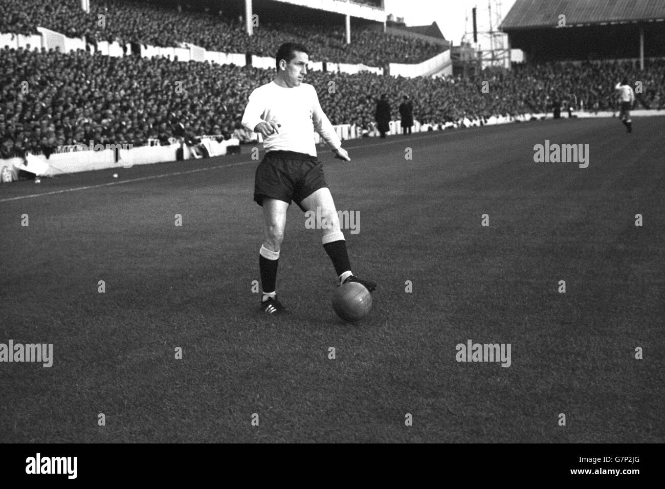 Fußball - Tottenham Hotspur - Dave Mackay. Dave Mackay von Tottenham Hotspur, der eine besondere Auszeichnung vom Anglo-American Sporting Club erhalten soll. Stockfoto