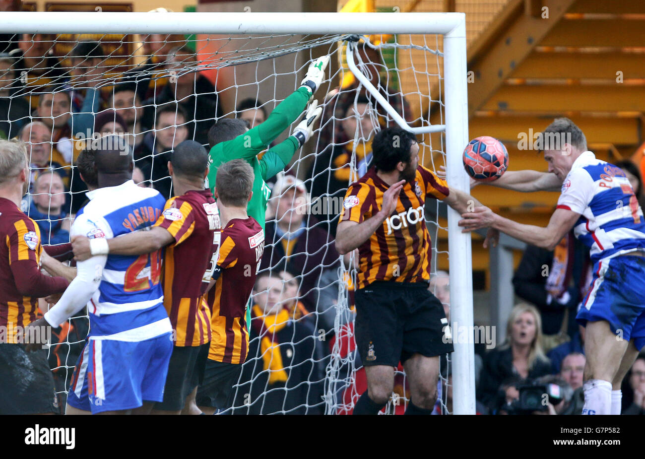 Pavel Pogrebnyak von Reading geht am Fernpfosten nahe Stockfoto
