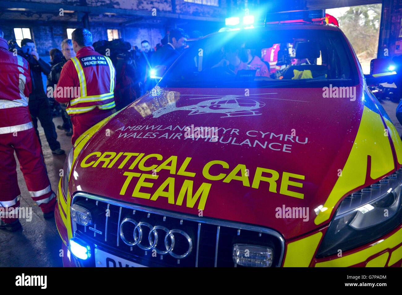 Ein hochmodernes, von der walisischen Regierung finanziertes Audi Q7 4x4 Critical Care Team Fahrzeug während eines Live-Trainings mit mehreren Agenturen in der Nähe von Newport in Wales. Stockfoto
