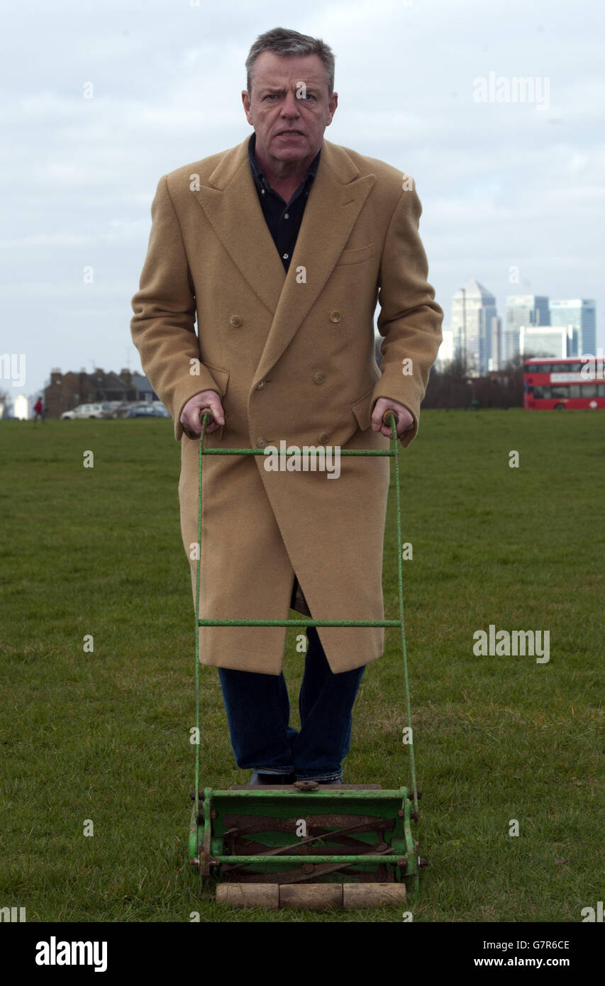 Graham 'Suggs' McPherson von Madness auf Blackheath Common, während die Gruppe am Sonntag, dem 13. September, ihre Headline-Performance beim OnBlackheath Festival promote. Stockfoto