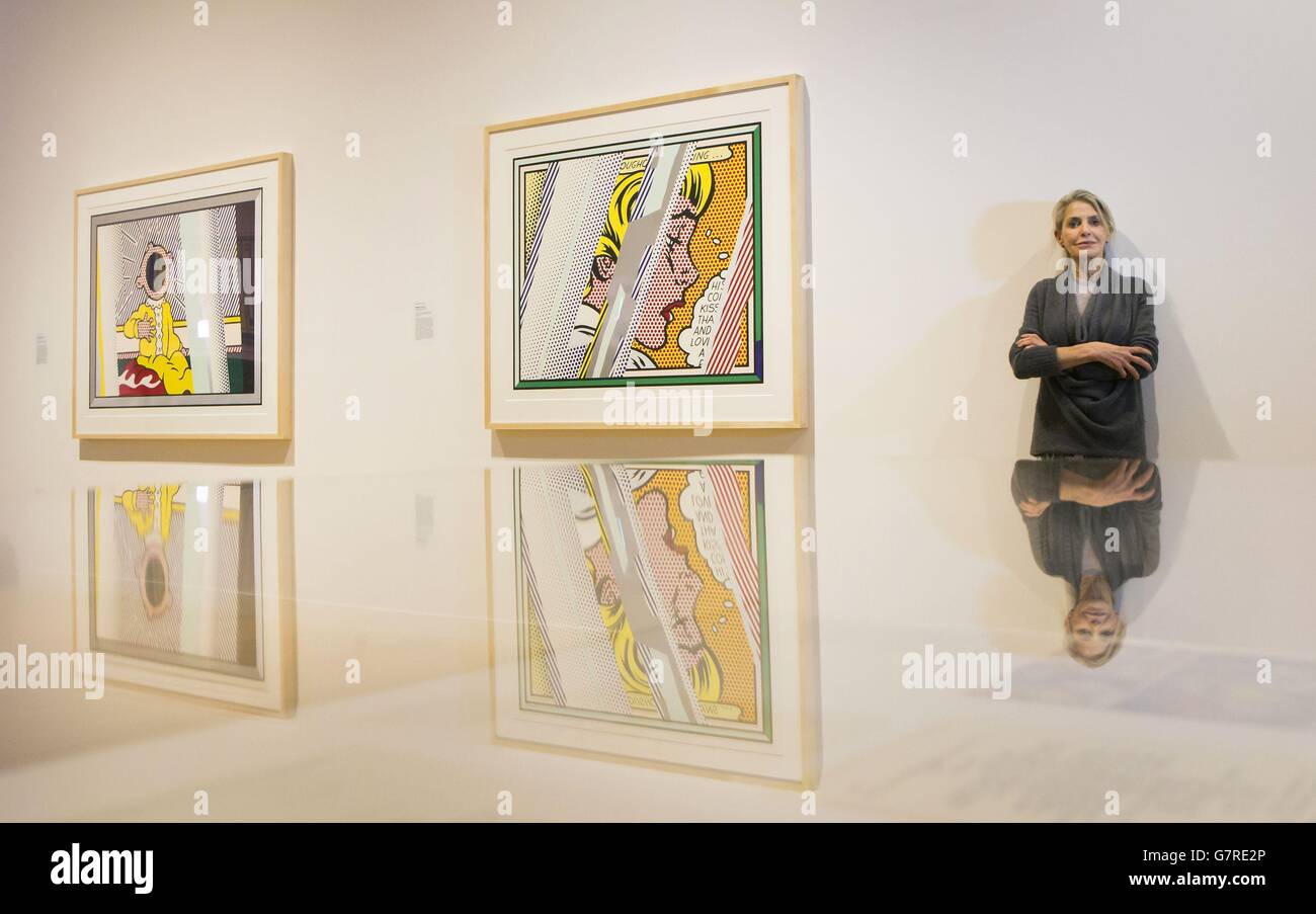 Dorothy Lichtenstein, Witwe des amerikanischen Pop-Künstlers Roy Lichtenstein, wird mit einer Arbeit von Lichtenstein im Rahmen der Ausstellung "Reflection: A series of Changing Displays of Contemporary Art" in der Scottish Gallery of Modern Art in Edinburgh gezeigt. Stockfoto