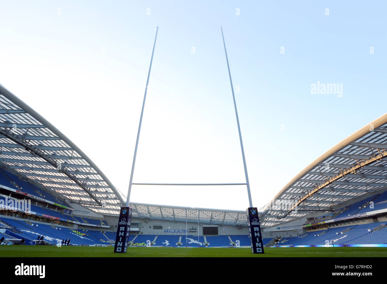 Ein allgemeiner Blick auf die Beiträge im AMEX Stadium vor dem RBS Six Nations U20-Spiel 2015 im AMEX Stadium, Brighton. DRÜCKEN SIE VERBANDSFOTO. Bilddatum: Freitag, 20. März 2015. Siehe PA Story RUGBYU England. Das Foto sollte lauten: Gareth Fuller/PA Wire Stockfoto