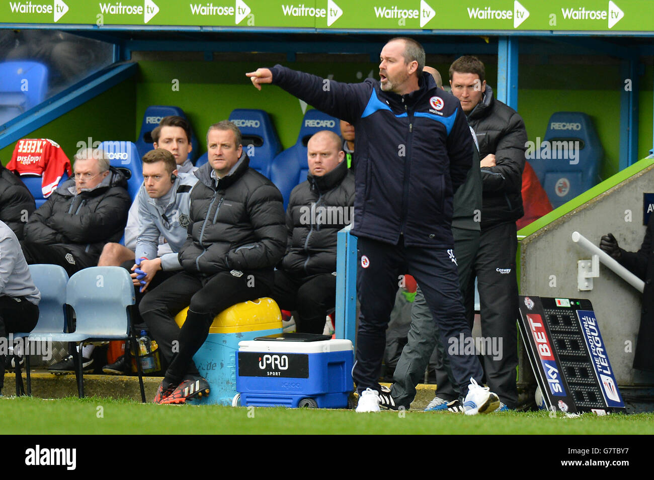 Fußball - Himmel Bet Meisterschaft - lesen gegen Cardiff City - Madejski-Stadion Stockfoto