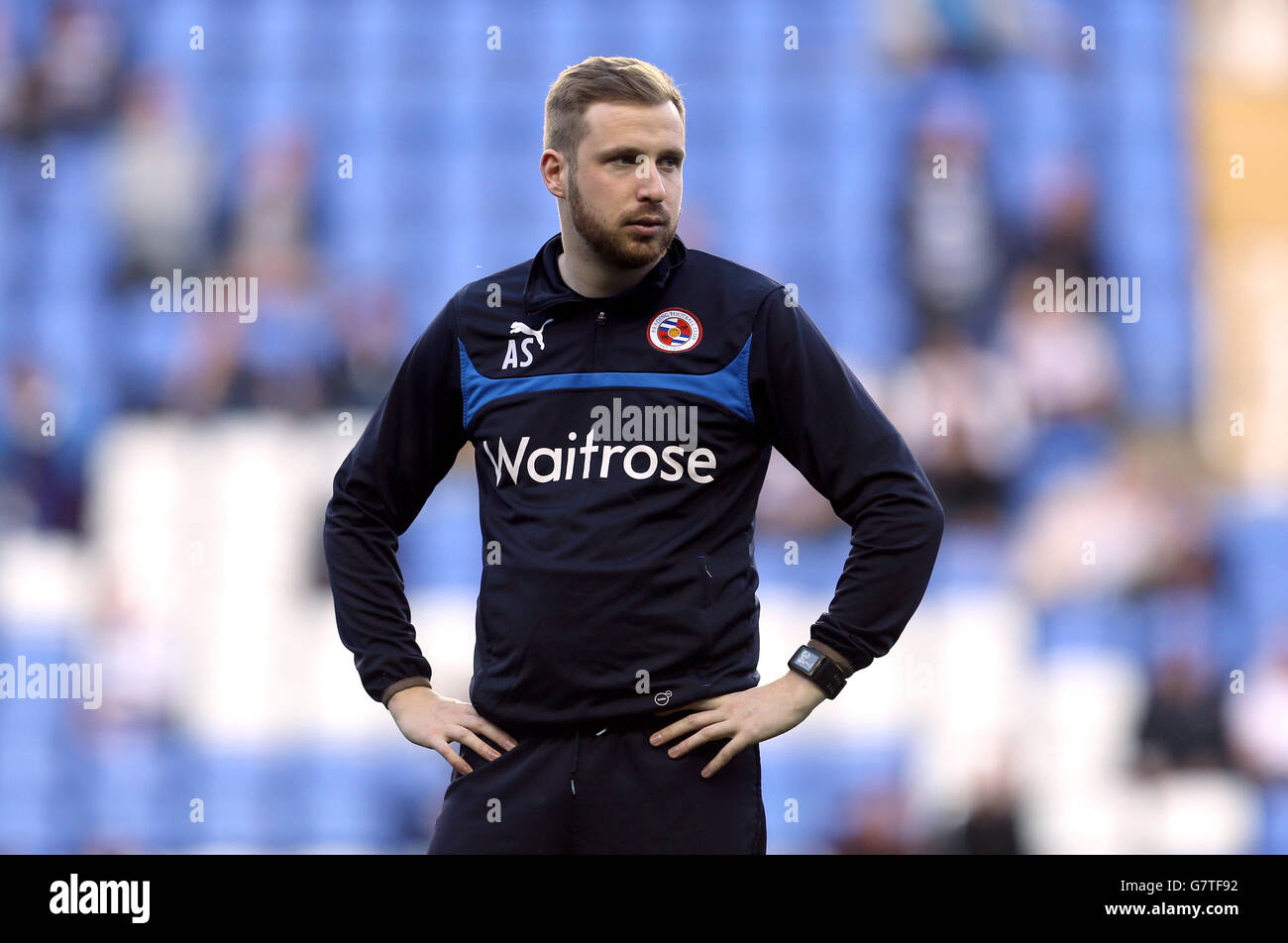 Fußball - Sky Bet Championship - Reading / AFC Bournemouth - Madejski Stadium. Leading Assistant Kit Manager Adam Sage Stockfoto