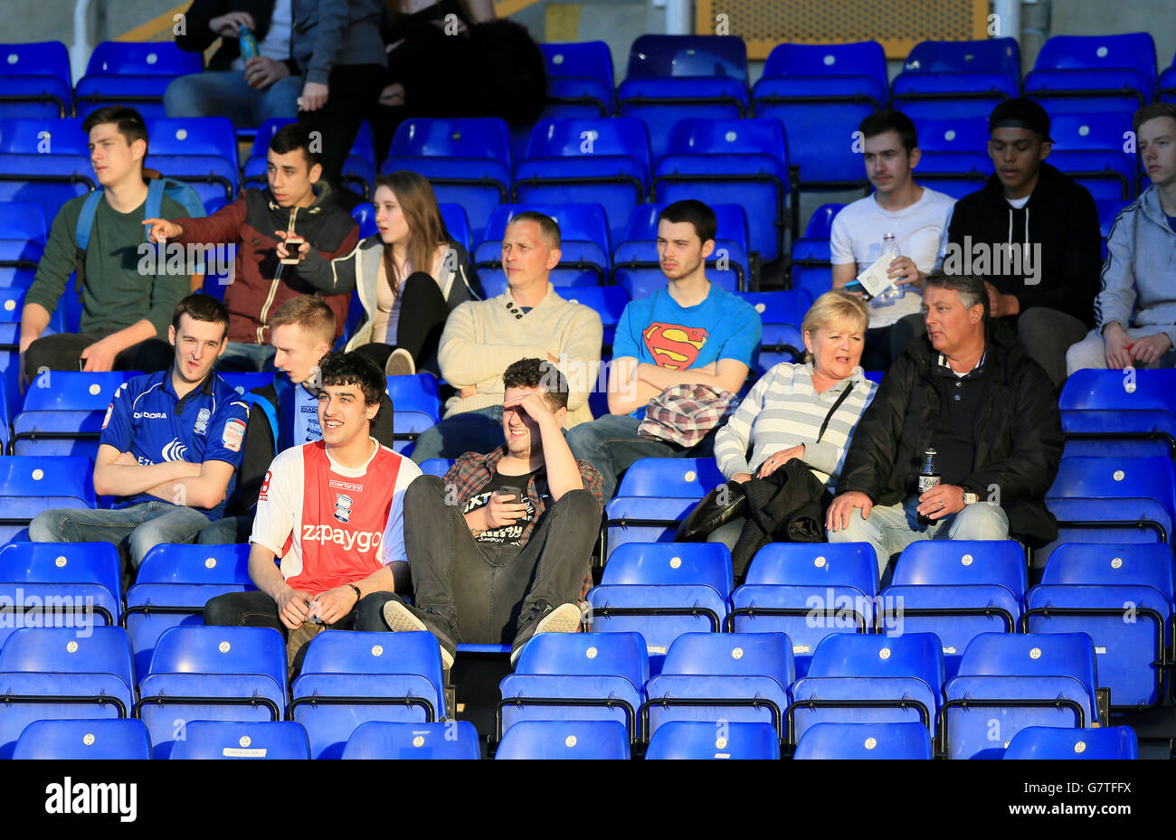 Fußball - Sky Bet Championship - Birmingham City / Blackburn Rovers - St Andrews. Birmingham City Fans auf den Tribünen Stockfoto