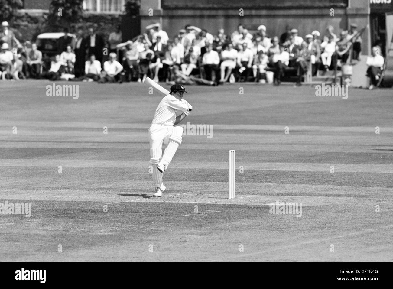 Cricket - Tour Match - Sussex gegen Australien - New County Ground, Hove - erster Tag. Ian Chappell aus Australien hat es sich angemacht Stockfoto