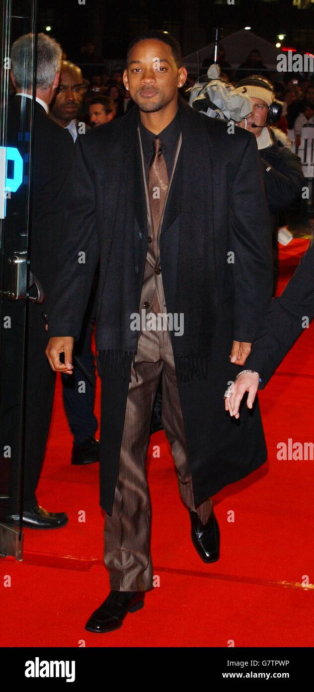 Will Smith kommt. Will, der Star des Films, wird heute Filmgeschichte schreiben, als er versucht, drei Gala-Premieren seines neuesten Films in drei verschiedenen Städten zu besuchen. Stockfoto