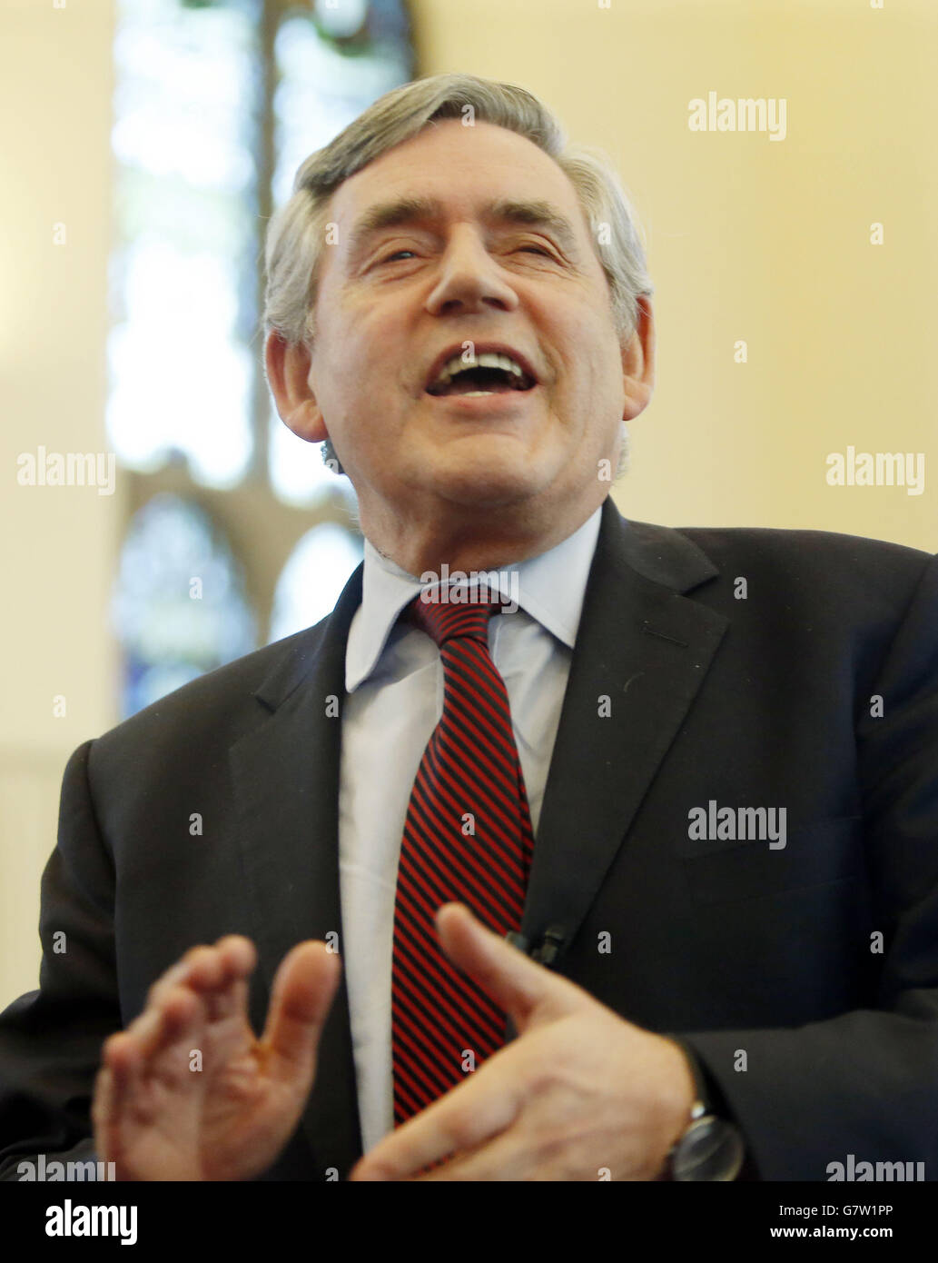 Der ehemalige Premierminister Gordon Brown hält eine wichtige Rede im Old Kirk in Kirkcaldy, Schottland. Stockfoto