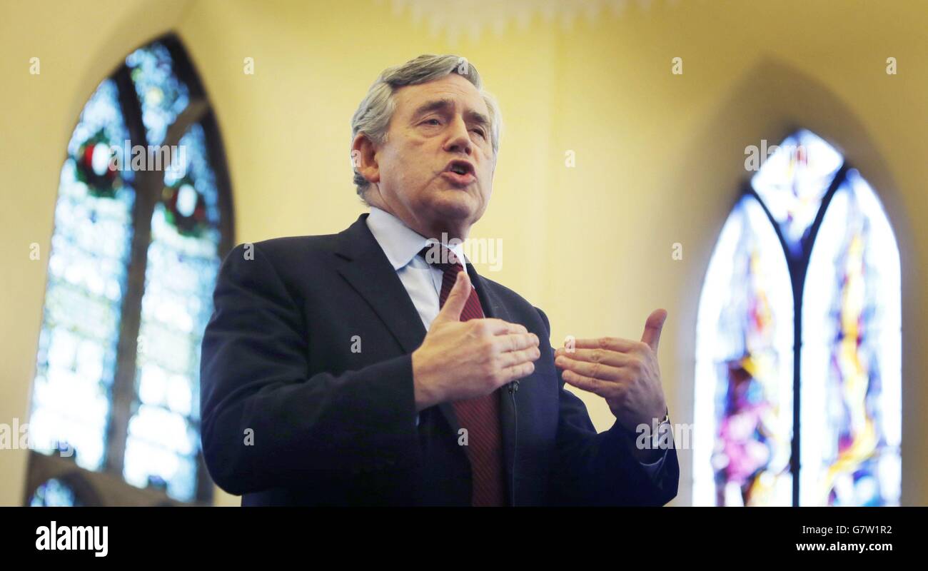Der ehemalige Premierminister Gordon Brown hält eine wichtige Rede im Old Kirk in Kirkcaldy, Schottland. Stockfoto