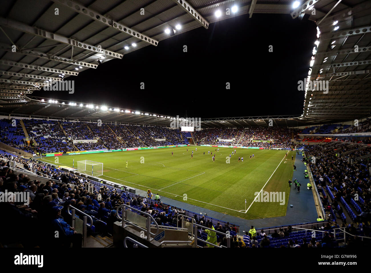 Fußball - Sky Bet Championship - Reading / AFC Bournemouth - Madejski Stadium. Allgemeine Ansicht während des Spiels Stockfoto