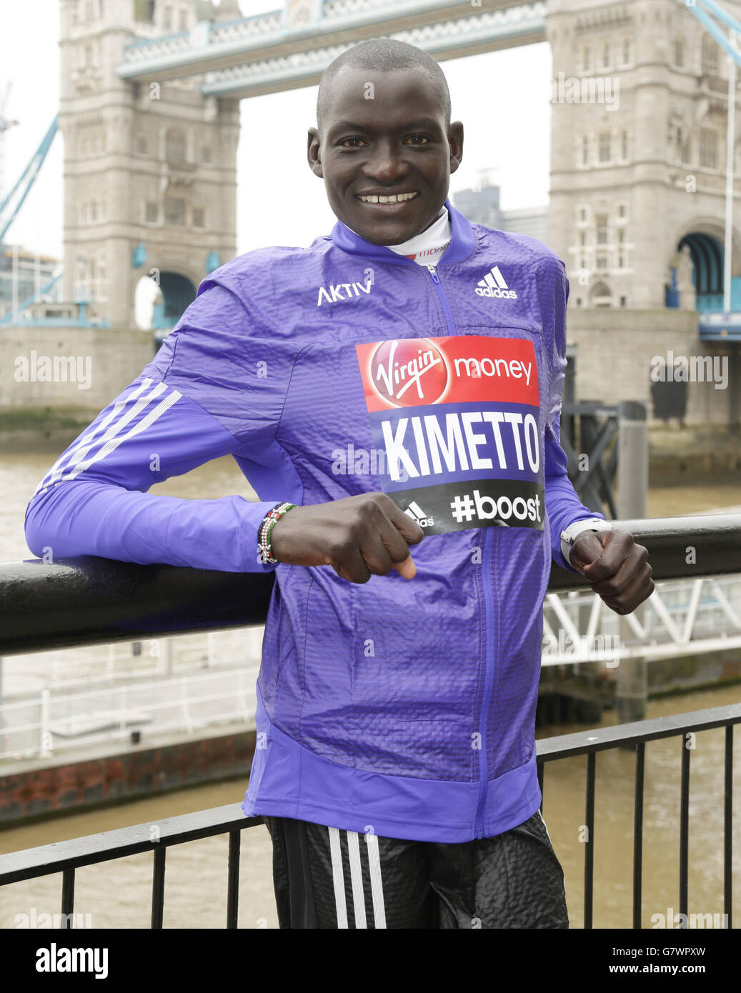 Leichtathletik - Virgin Money London Marathon 2015 - Elite Fotocall für Männer - Tower Hotel. Dennis Kimetto, der Elite-Läufer aus Kenia, während einer Fotoausstellung für die Elite Men-Einsendungen vor dem London Marathon im Tower Hotel in London. Stockfoto