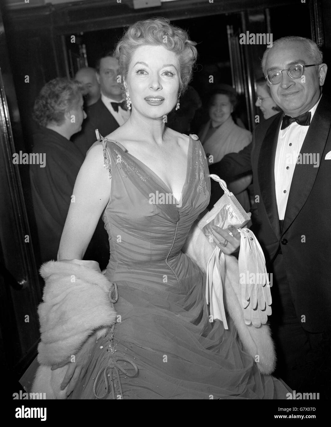 Unterhaltung - Premiere "Julius Caesar" - Greer Garson - Carlton Theatre, London Stockfoto