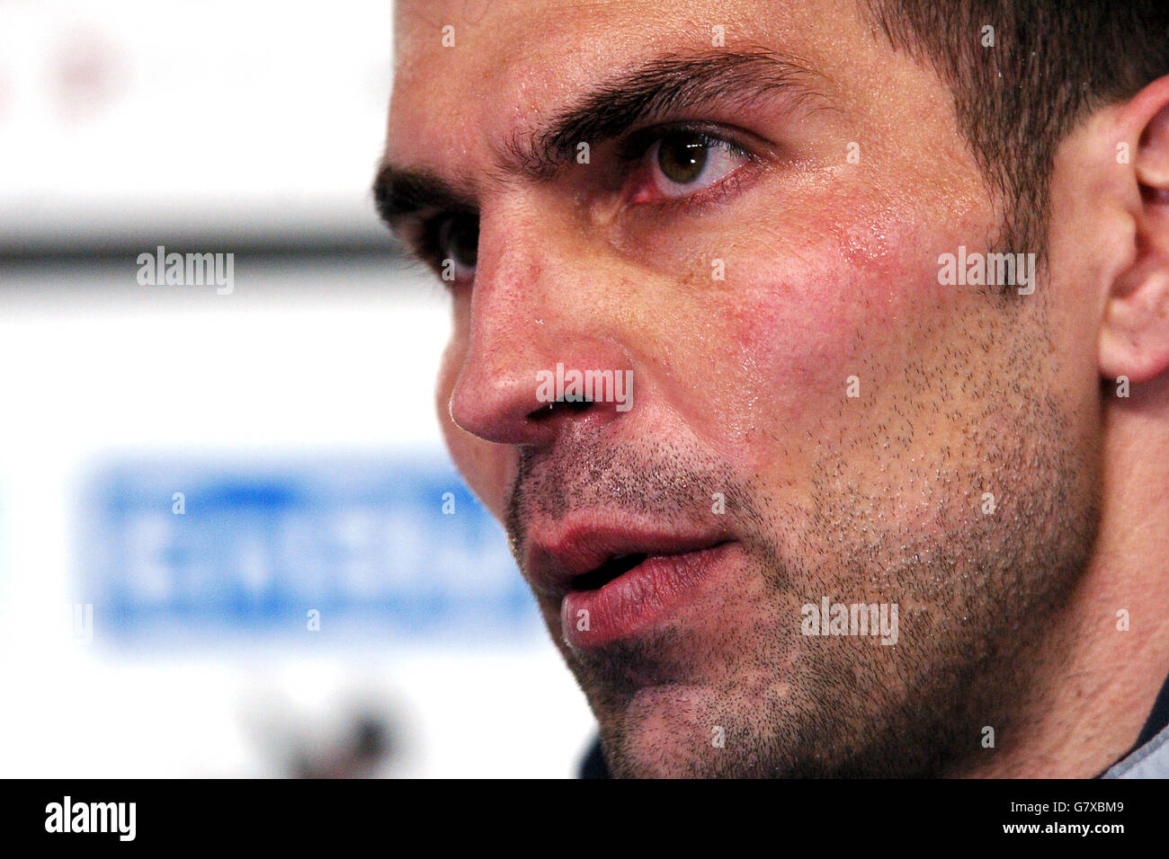 Fußball - Deutsche Bundesliga - VFB Stuttgart / SC Freiburg - Gottlieb Daimler Stadium. MARKUS Babbel, Torschütze DES VFB Stuttgart, wird nach dem Spiel interviewt Stockfoto