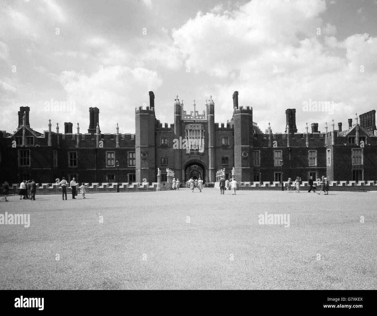 Gebäude und Wahrzeichen - Hampton Court Palace - Middlesex. Hampton Court Palace, 1514 für Kardinal Thomas Wolsey erbaut und später im Besitz von König Heinrich VIII Stockfoto