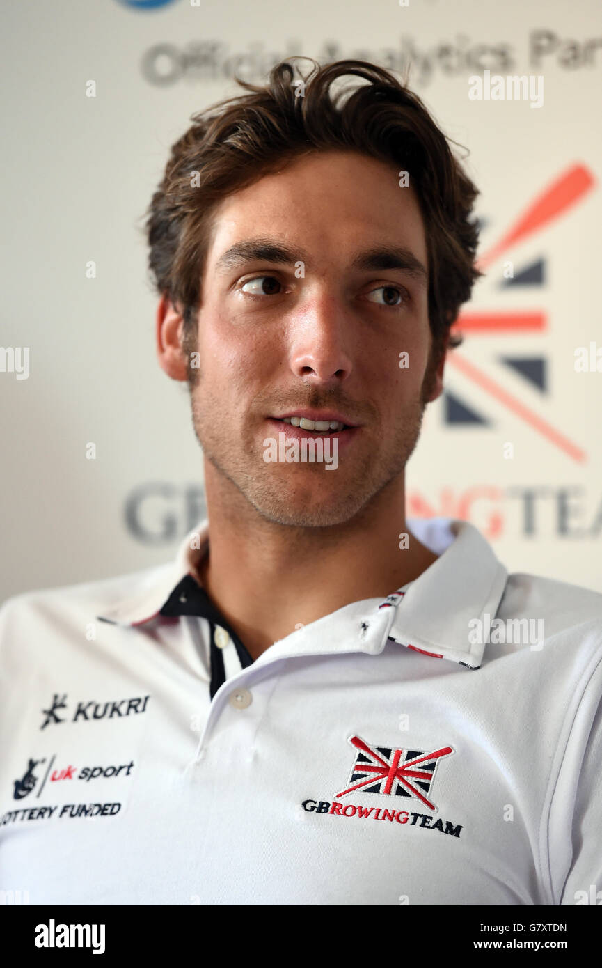 Der britische Charles Cousins während einer Pressekonferenz im National Training Center, Caversham. Stockfoto