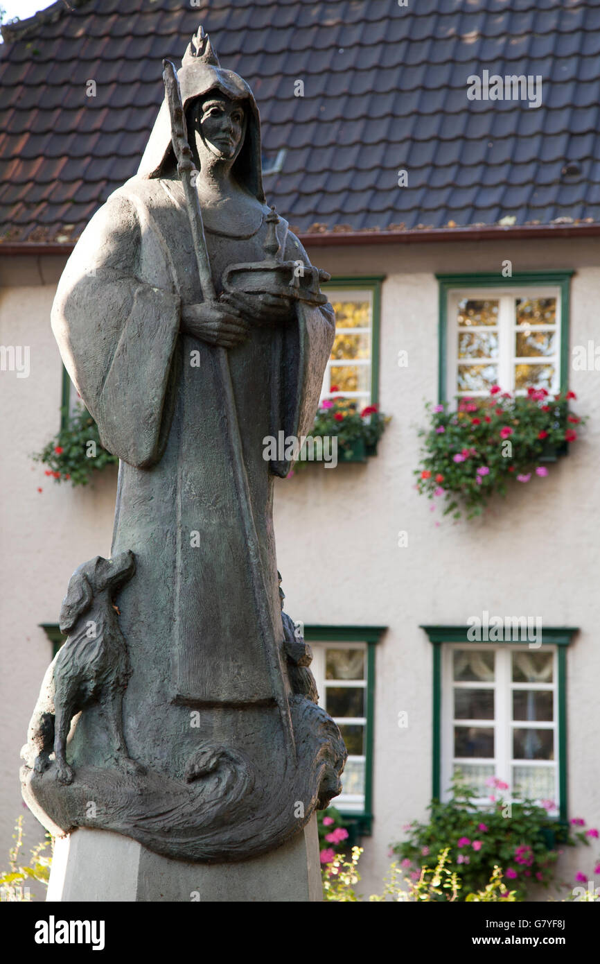 Statue von St. Walburga, Werl, Wallfahrtsort, Soest District, North Rhine-Westphalia, PublicGround Stockfoto