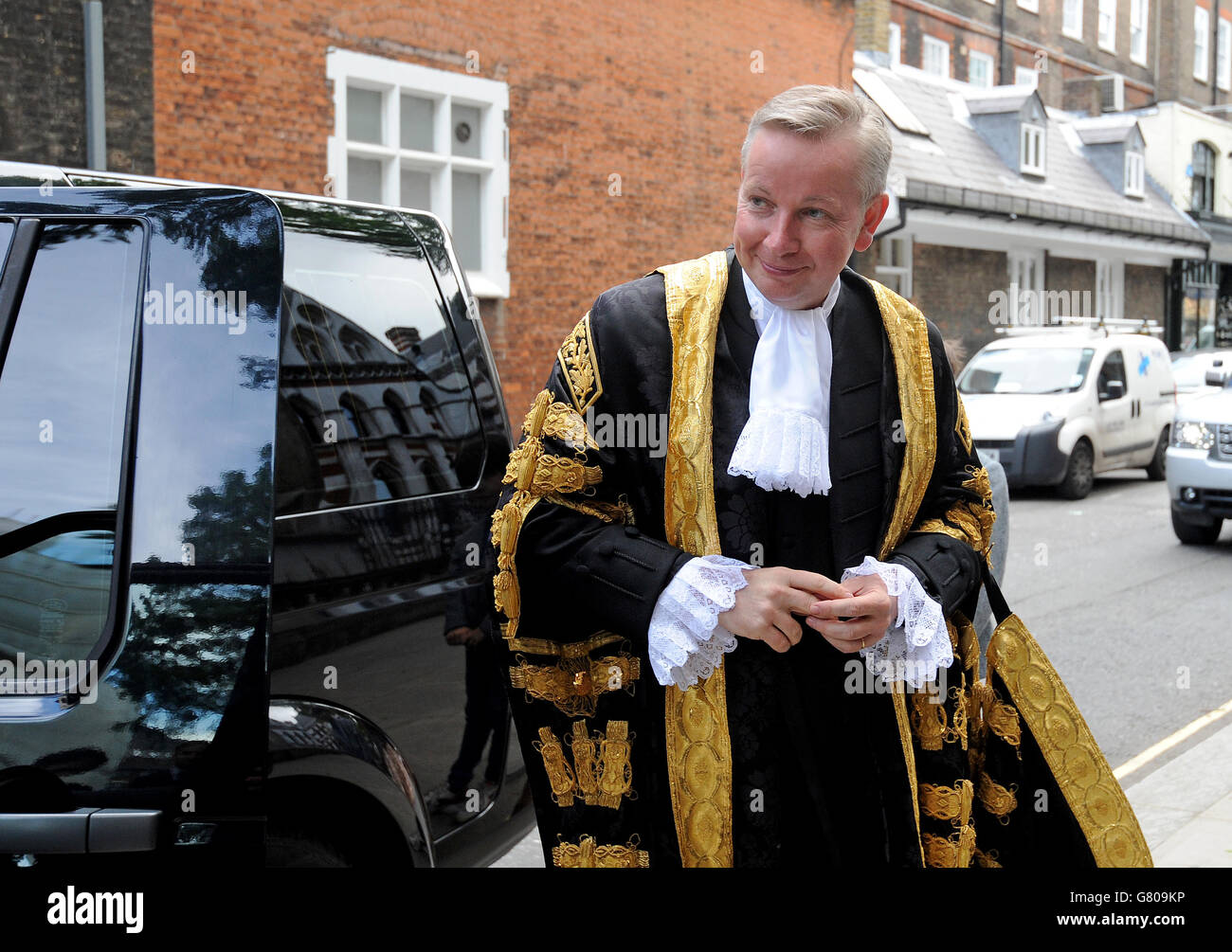 Lord Chancellor Michael Gove kommt zu seiner feierlichen Vereidigung vor den Royal Courts of Justice in London. Stockfoto