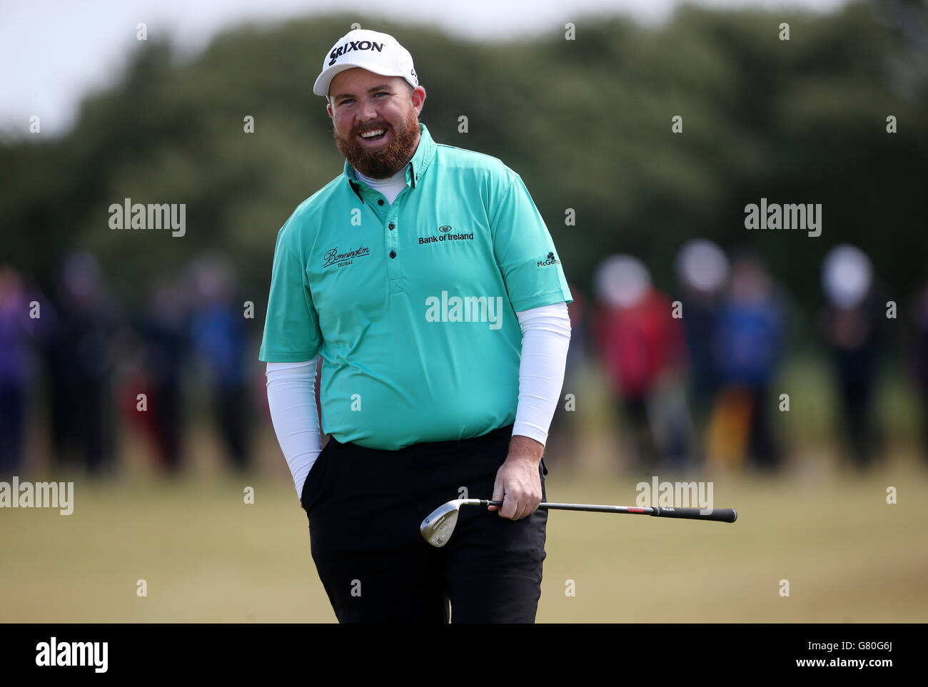 Irlands Shane Lowry lächelt, nachdem er am zweiten Tag der Dubai Duty Free Irish Open im Royal County Down Golf Club, Newcastle, war. DRÜCKEN SIE VERBANDSFOTO. Bilddatum: Freitag, 29. Mai 2015. Siehe PA Geschichte GOLF Irish. Das Foto sollte lauten: Brian Lawless/PA Wire. EINSCHRÄNKUNGEN: Nur für redaktionelle Zwecke. Keine kommerzielle Nutzung. Keine falsche kommerzielle Vereinigung. Keine Videoemulation. Keine Bildbearbeitung. Stockfoto