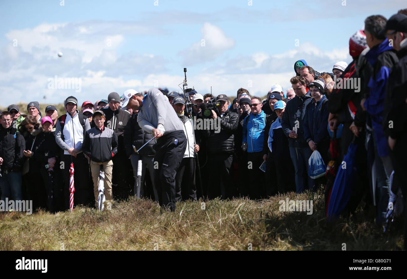 Irlands Padragi Harrington spielt am 8. Während des zweiten Tages der Dubai Duty Free Irish Open im Royal County Down Golf Club, Newcastle. DRÜCKEN SIE VERBANDSFOTO. Bilddatum: Freitag, 29. Mai 2015. Siehe PA Geschichte GOLF Irish. Das Foto sollte lauten: Brian Lawless/PA Wire. EINSCHRÄNKUNGEN: Nur für redaktionelle Zwecke. Keine kommerzielle Nutzung. Keine falsche kommerzielle Vereinigung. Keine Videoemulation. Keine Bildbearbeitung. Stockfoto