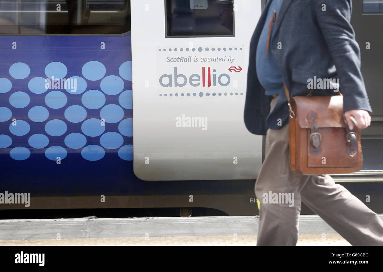 Ein ScotRail-Zug von Abellio am Glasgow Central Station in Schottland. Stockfoto