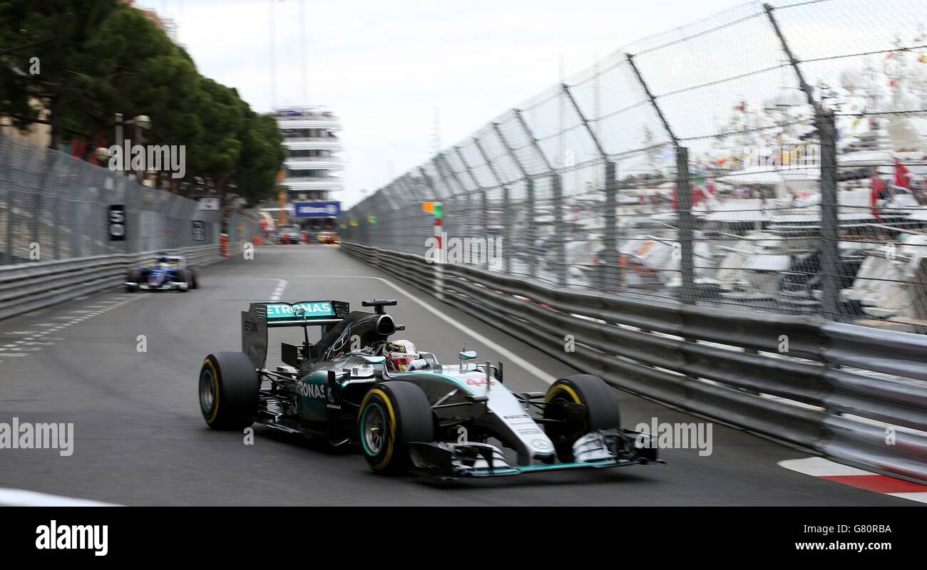 Mercedes Lewis Hamilton im Qualifying für den Großen Preis von Monaco 2015 auf dem Circuit de Monaco, Monte Carlo, Monaco. Stockfoto