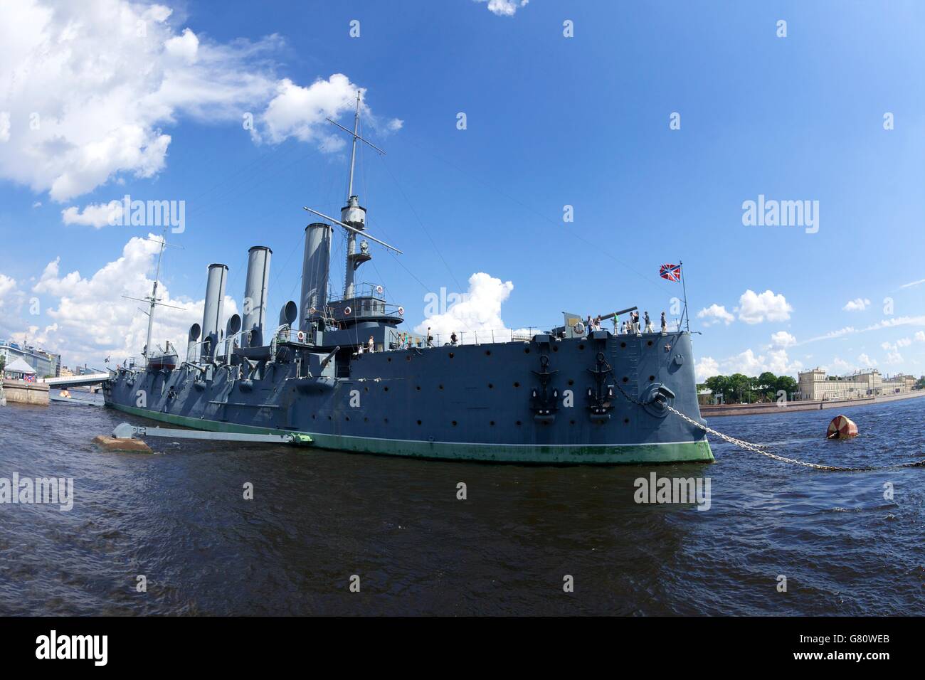 Aurora Kreuzer am Fluss Newa, Marineakademie, St Petersburg, Russland Stockfoto