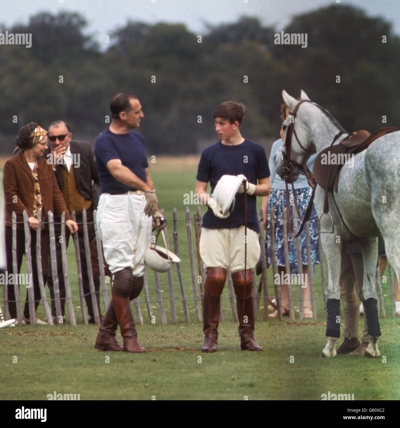 Der Prinz von Wales, während des Haushalts Brigade Polo Club Spiel für den Chairman's Cup auf Smith's Lawn, Windsor Great Park. Stockfoto