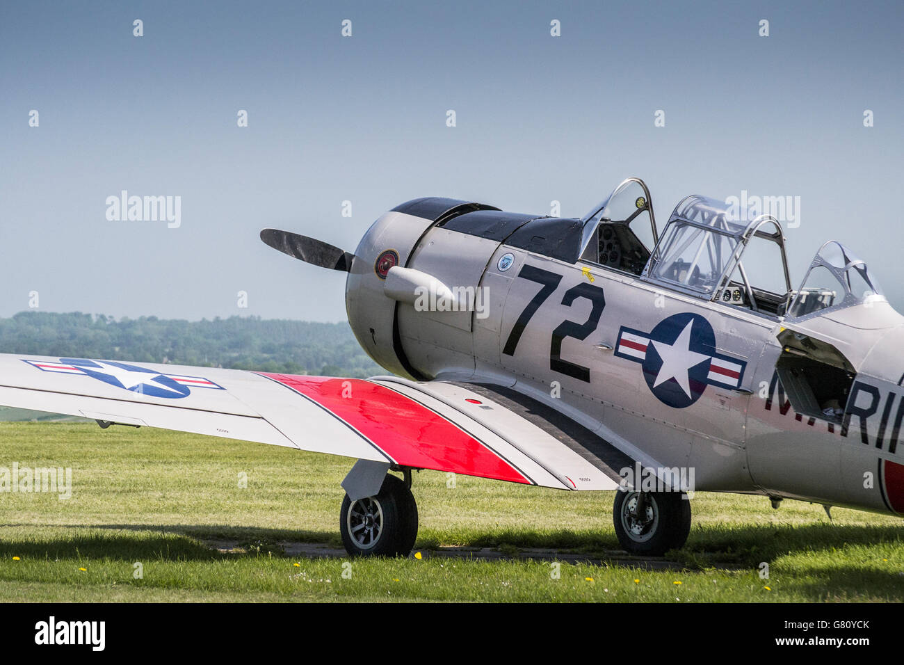 North American SNJ-5 N 6972 C (G-DHHF) Compton Abbas Flugplatz Stockfoto