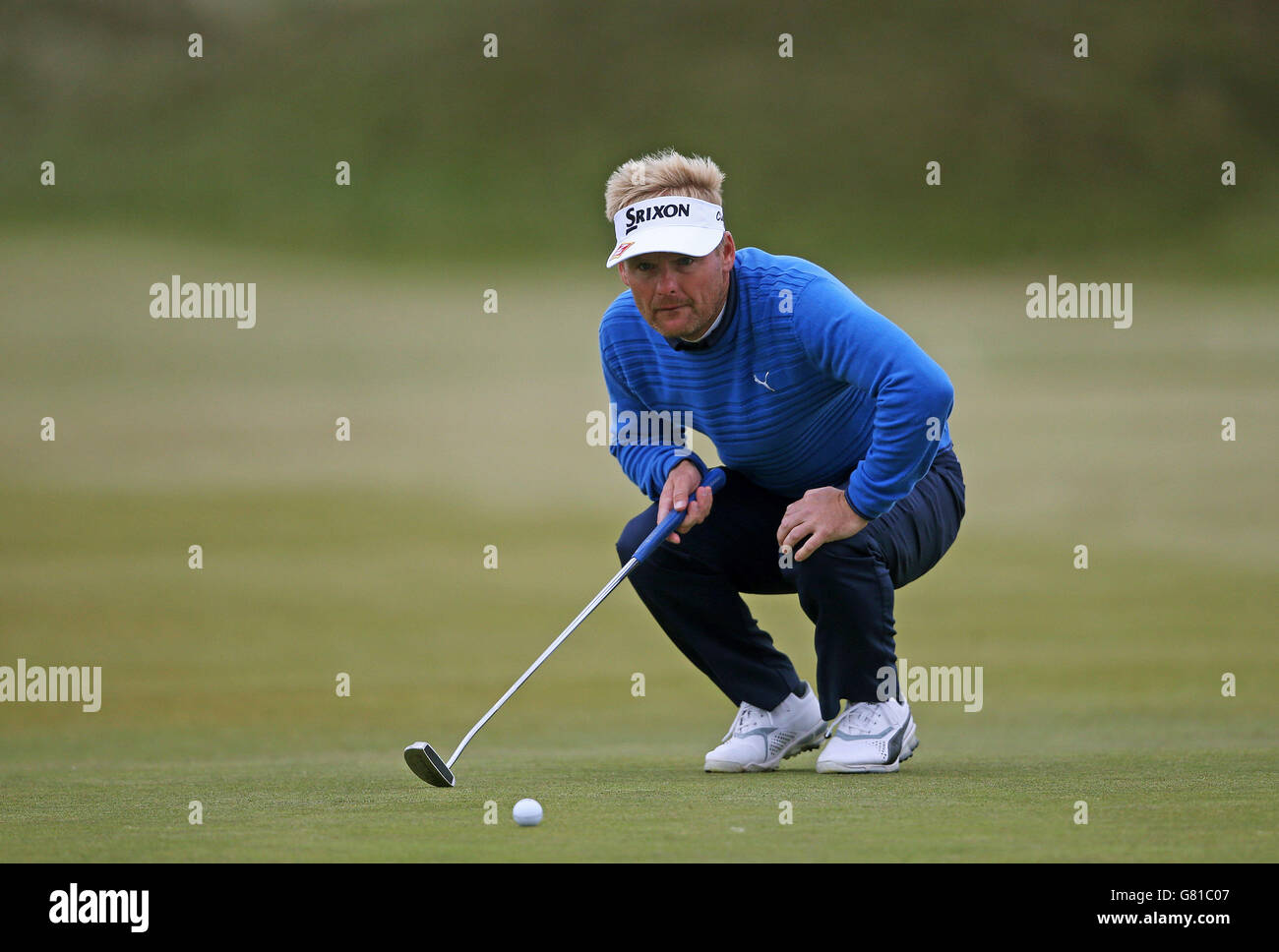 Golf - Dubai Duty Free Irish Open - Tag 3 - Royal County Down Golf Club. Soren Kjeldsen legt am dritten Tag der Dubai Duty Free Irish Open im Royal County Down Golf Club, Newcastle, einen Putt am 8. An. Stockfoto