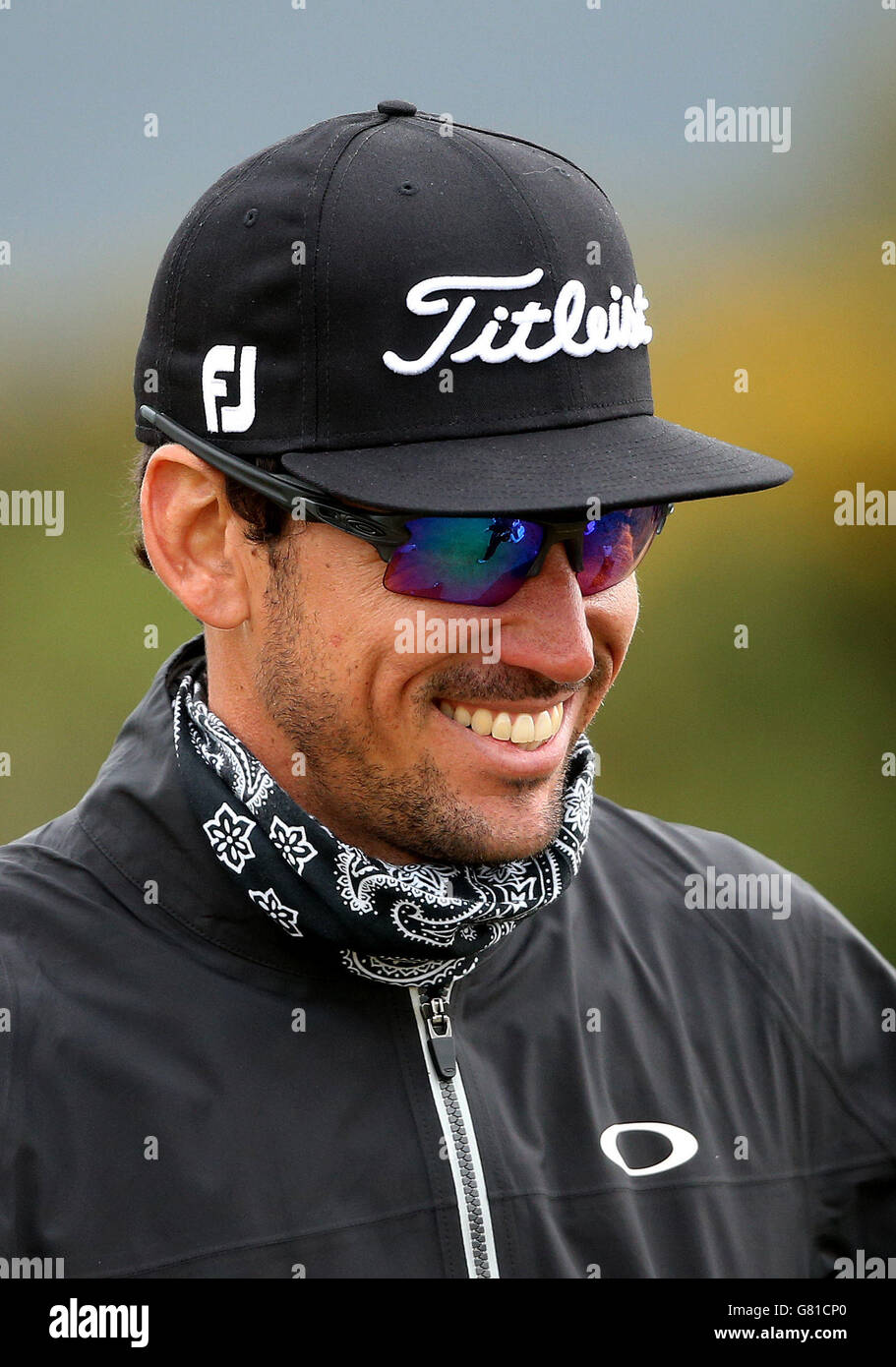 Rafa Cabrera-Bello feiert am 16. Tag des dritten Tages der Dubai Duty Free Irish Open im Royal County Down Golf Club, Newcastle, einen Adler. Stockfoto