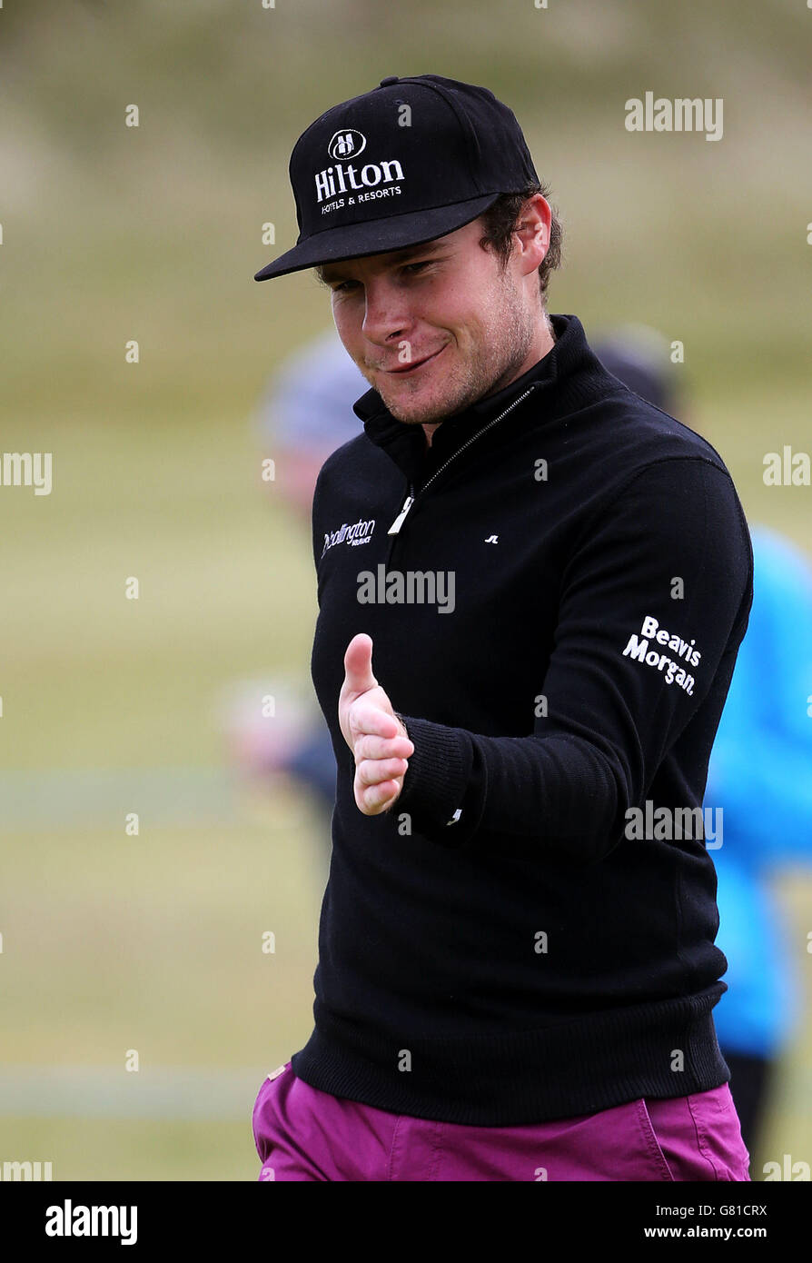 Tyrrell Hatton auf dem 2. Green am dritten Tag der Dubai Duty Free Irish Open im Royal County Down Golf Club, Newcastle. Stockfoto