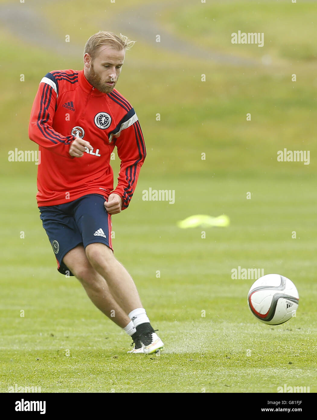 Der schottische Barry Bannan während der Trainingseinheit in Mar Hall, Bishopton. DRÜCKEN Sie VERBANDSFOTO. Bilddatum: Donnerstag, 4. Juni 2015. Siehe PA Geschichte FUSSBALL Schottland. Bildnachweis sollte lauten: Danny Lawson/PA Wire. EINSCHRÄNKUNGEN: Nutzung unterliegt Einschränkungen. . Kommerzielle Nutzung nur mit vorheriger schriftlicher Zustimmung der Scottish FA. Weitere Informationen erhalten Sie unter +44 (0)1158 447447. Stockfoto