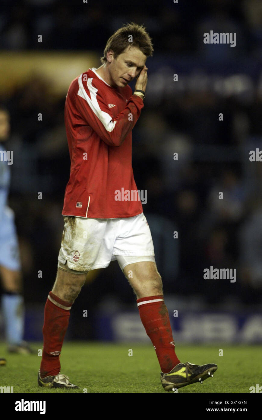 Gareth Taylor von Nottingham Forest zeigt seine Niedergeschlagenheit nach einer Niederlage von 2-0. Stockfoto