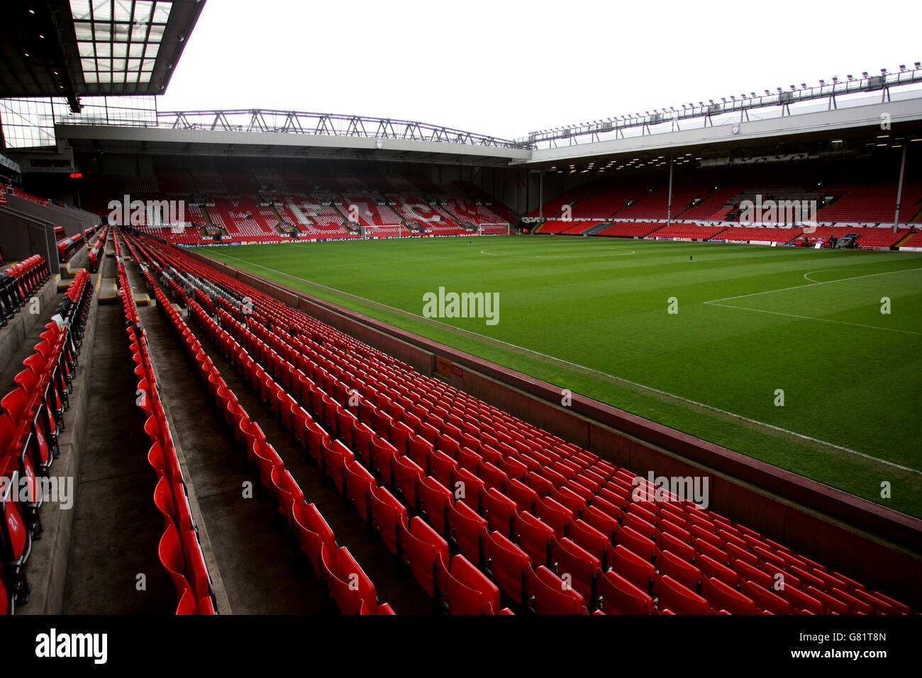 Fußball - UEFA Champions League - Viertel-Final - Hinspiel - Liverpool V Juventus - Anfield Road Stockfoto