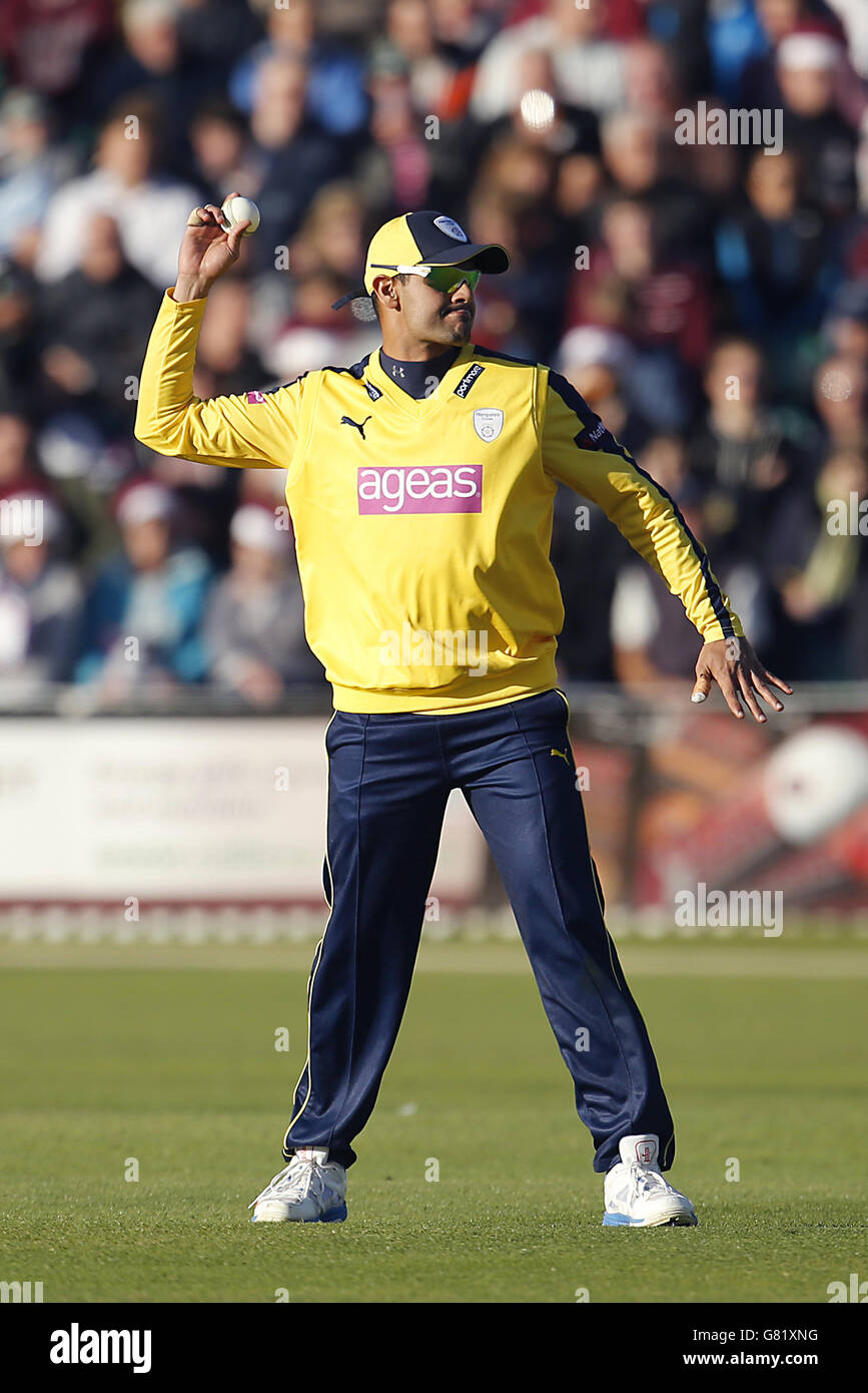 Cricket - T20 Blast - Southern Division - Somerset / Hampshire Royals - County Ground. Hampshires Owais Shah Stockfoto